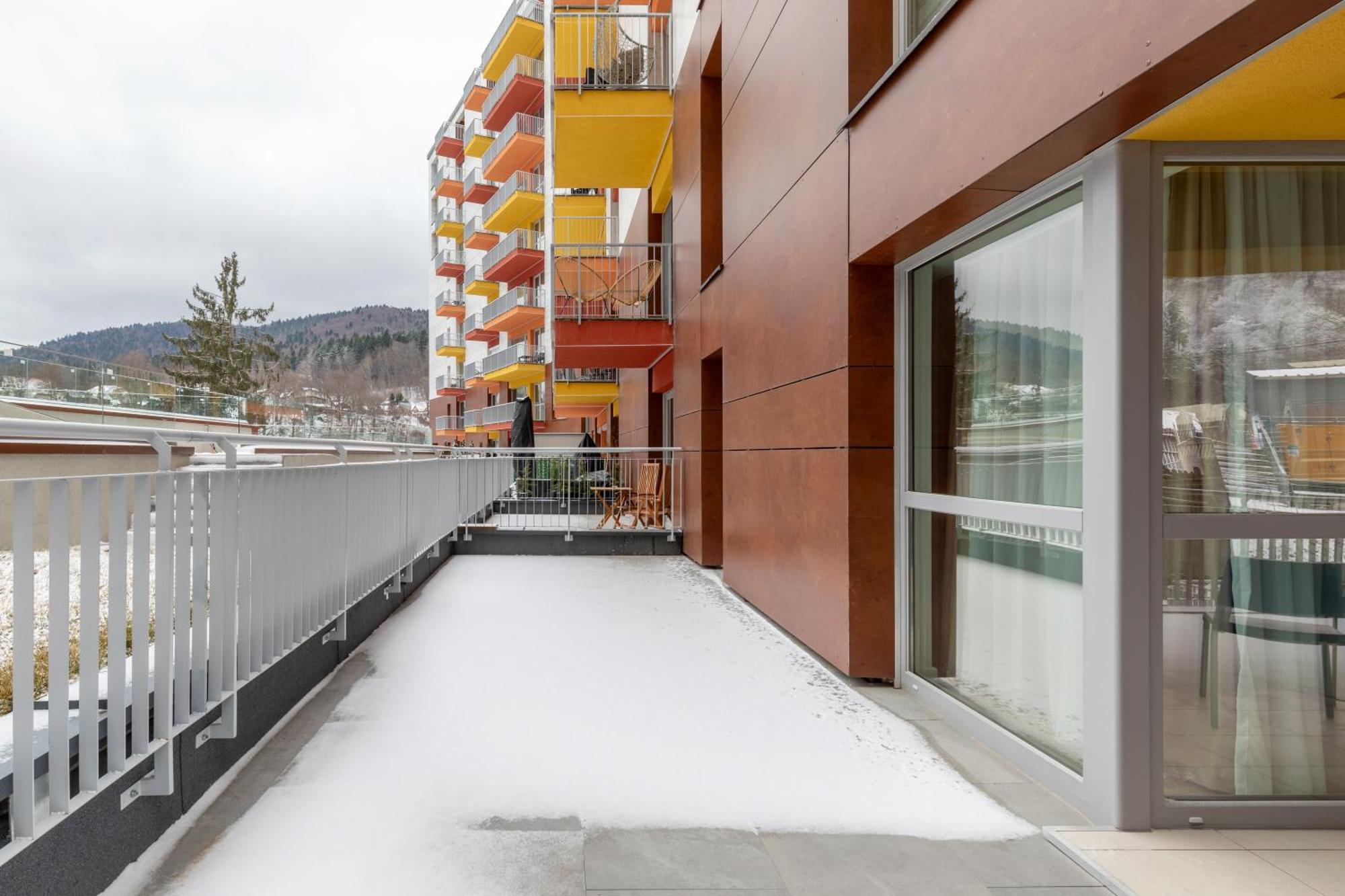 Joy Garden Apartment Sinaia Kültér fotó
